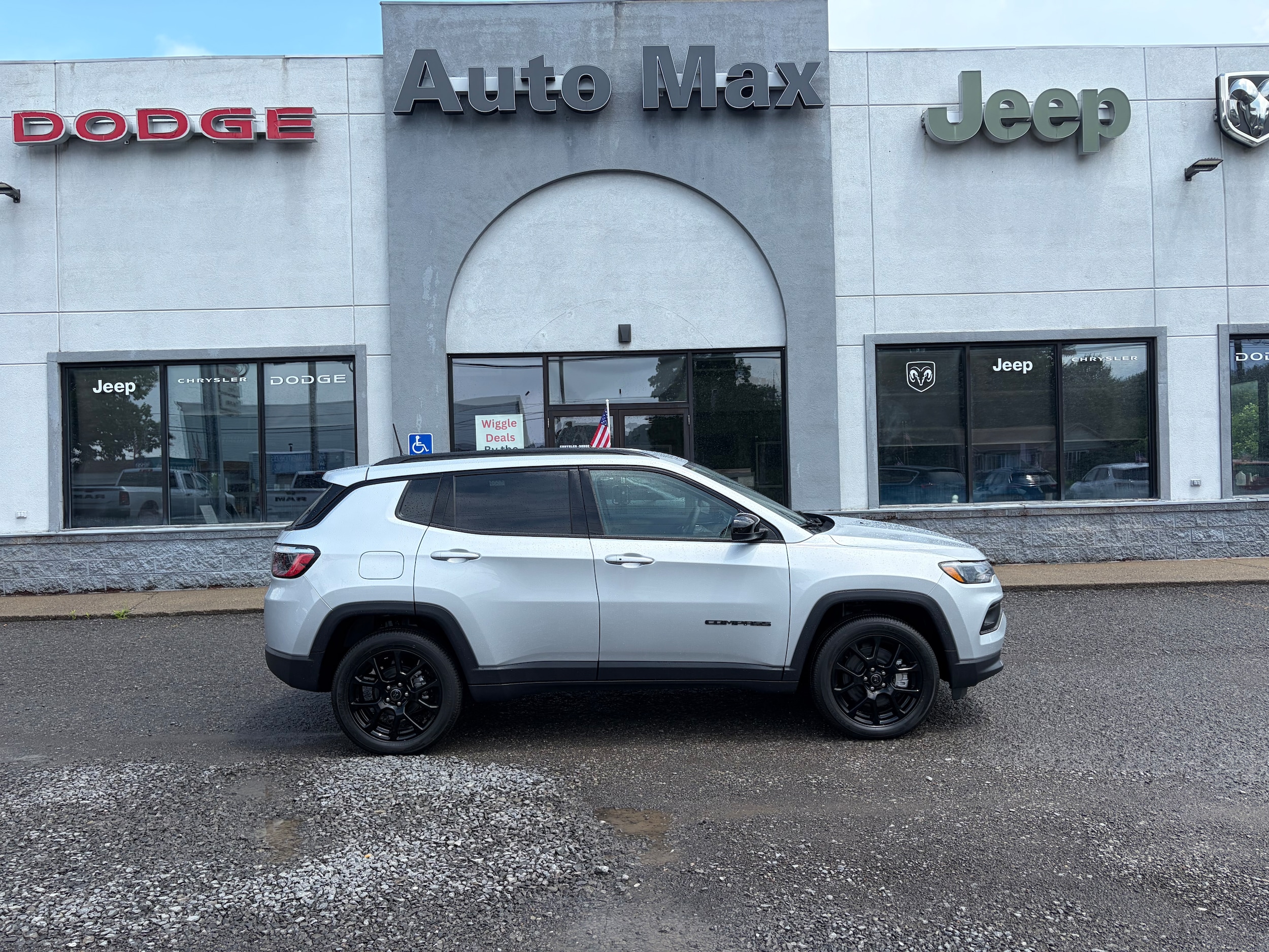 2026 Jeep Compass Latitude Altitude