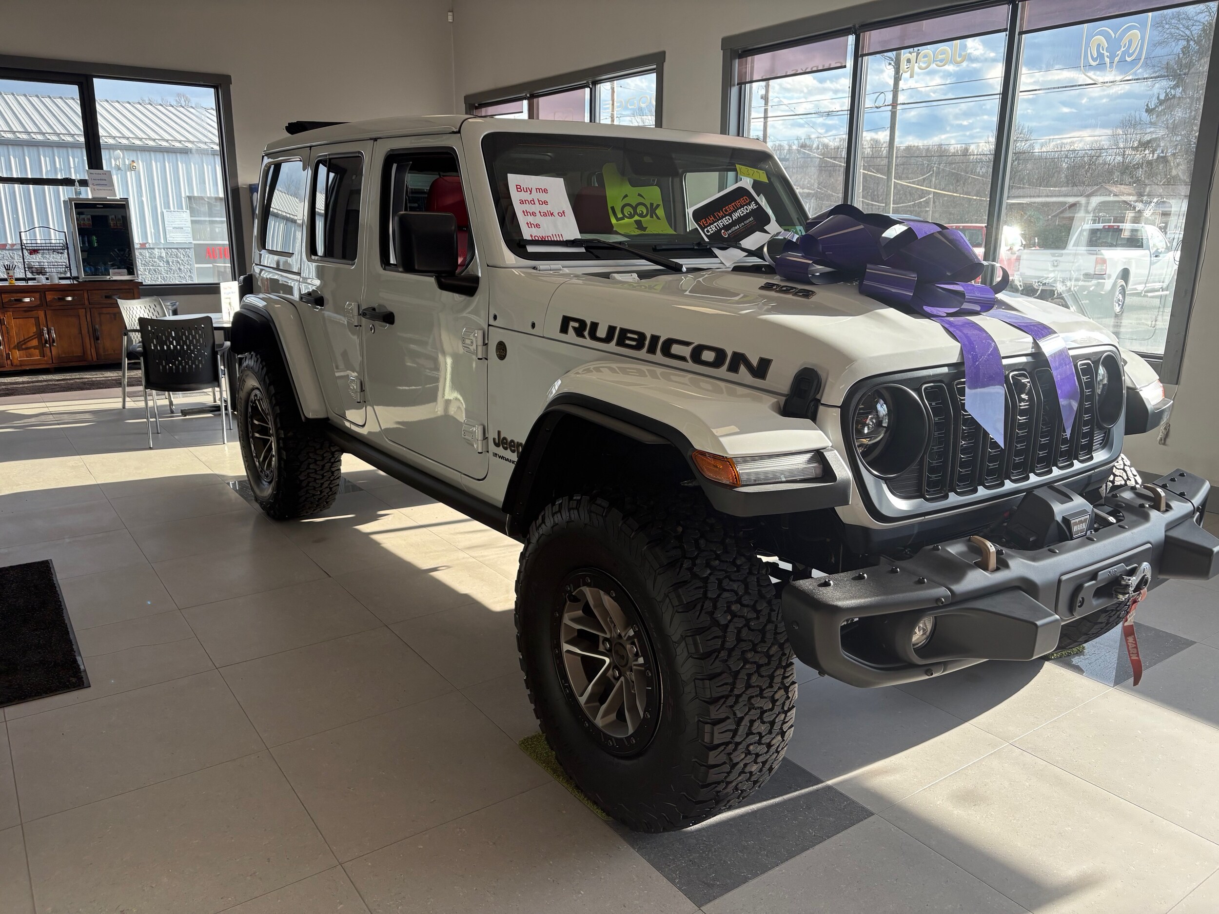 2024 Jeep Wrangler Rubicon 392 photo 2