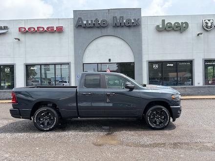2026 Ram 1500 EXPRESS QUAD CAB 4X4 6'4 BOX Pickup