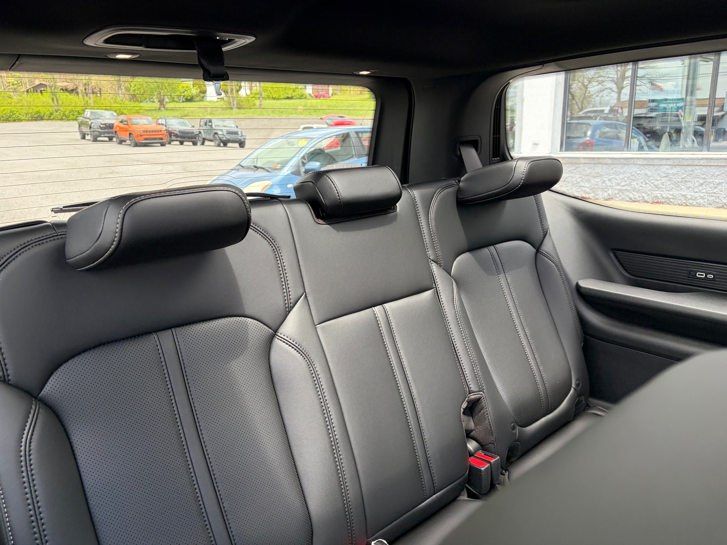 2026 Jeep Grand Wagoneer Upland - Photo 7