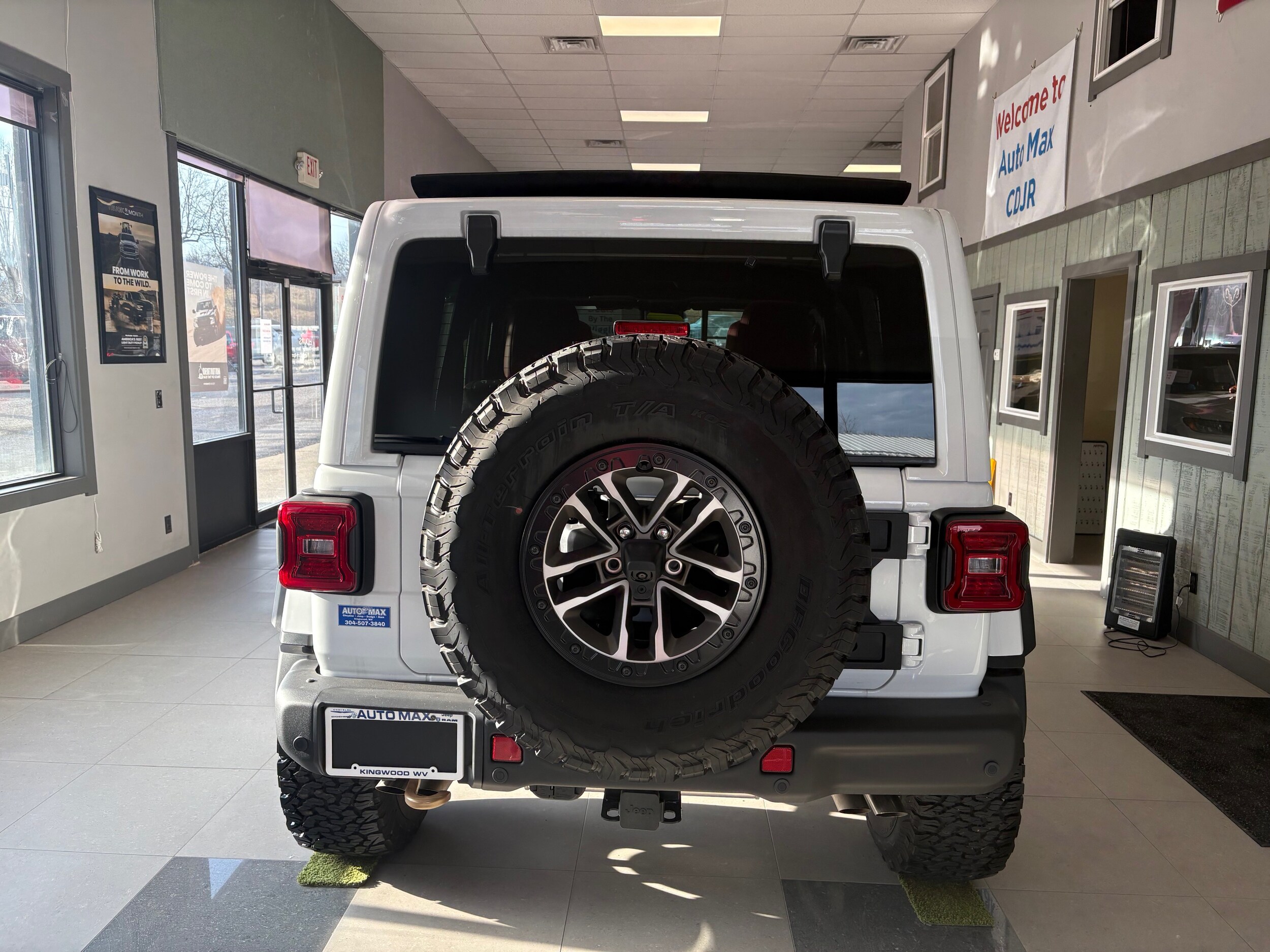 2024 Jeep Wrangler Rubicon 392 photo 4