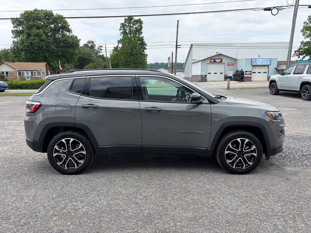 Used 2022 Jeep Compass Limited Limited 4x4