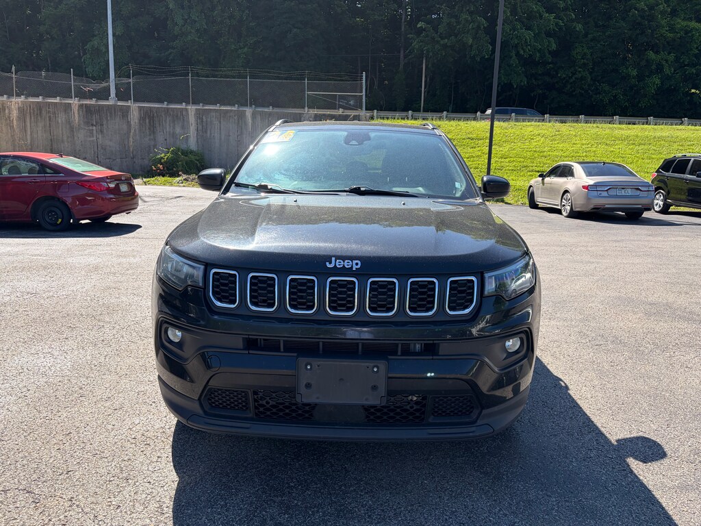 Used 2024 Jeep Compass Latitude SUV