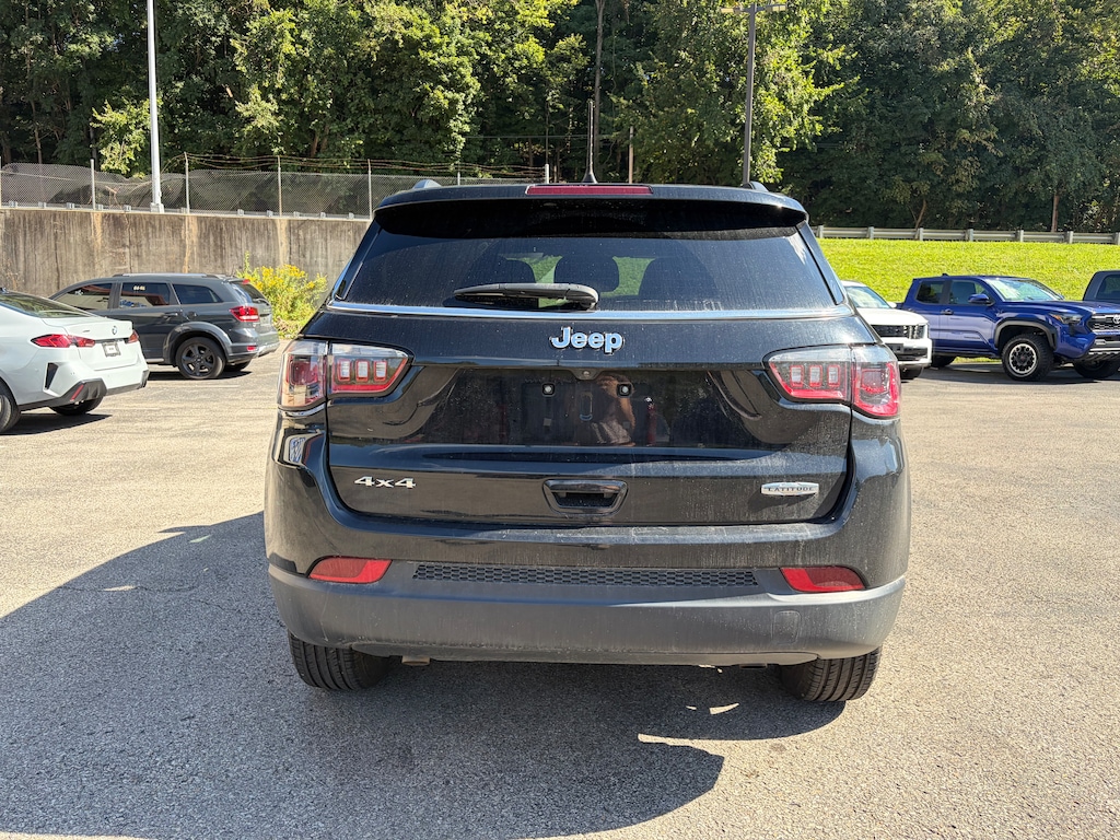 Used 2024 Jeep Compass Latitude SUV