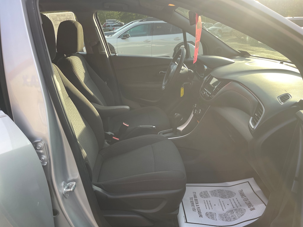 Used 2018 Chevrolet Trax LS SUV