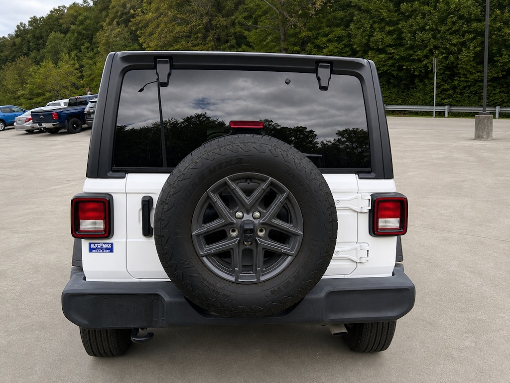 Used 2024 Jeep Wrangler Sport SUV