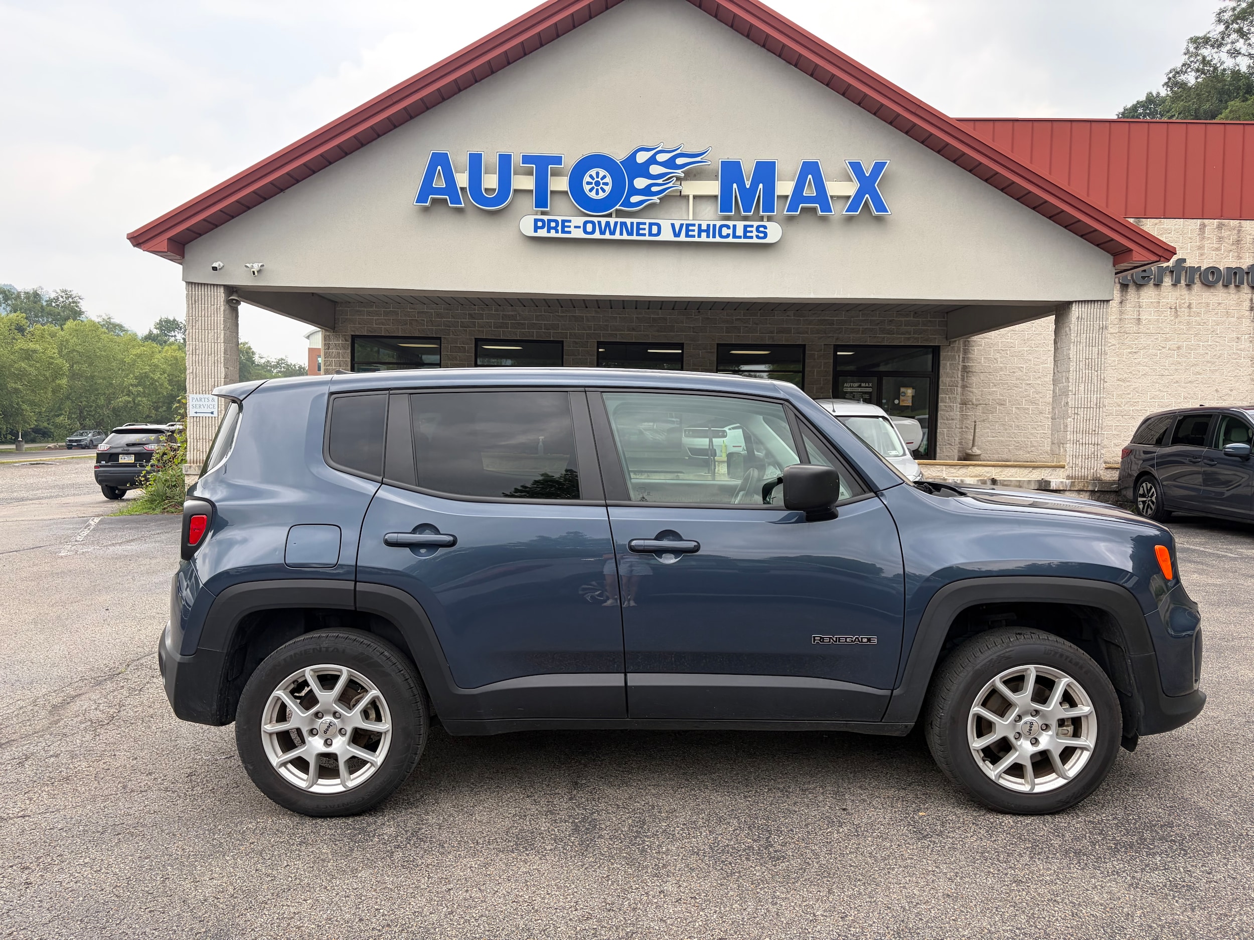 2023 Jeep Renegade Latitude