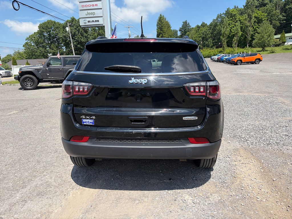 Used 2024 Jeep Compass Latitude SUV
