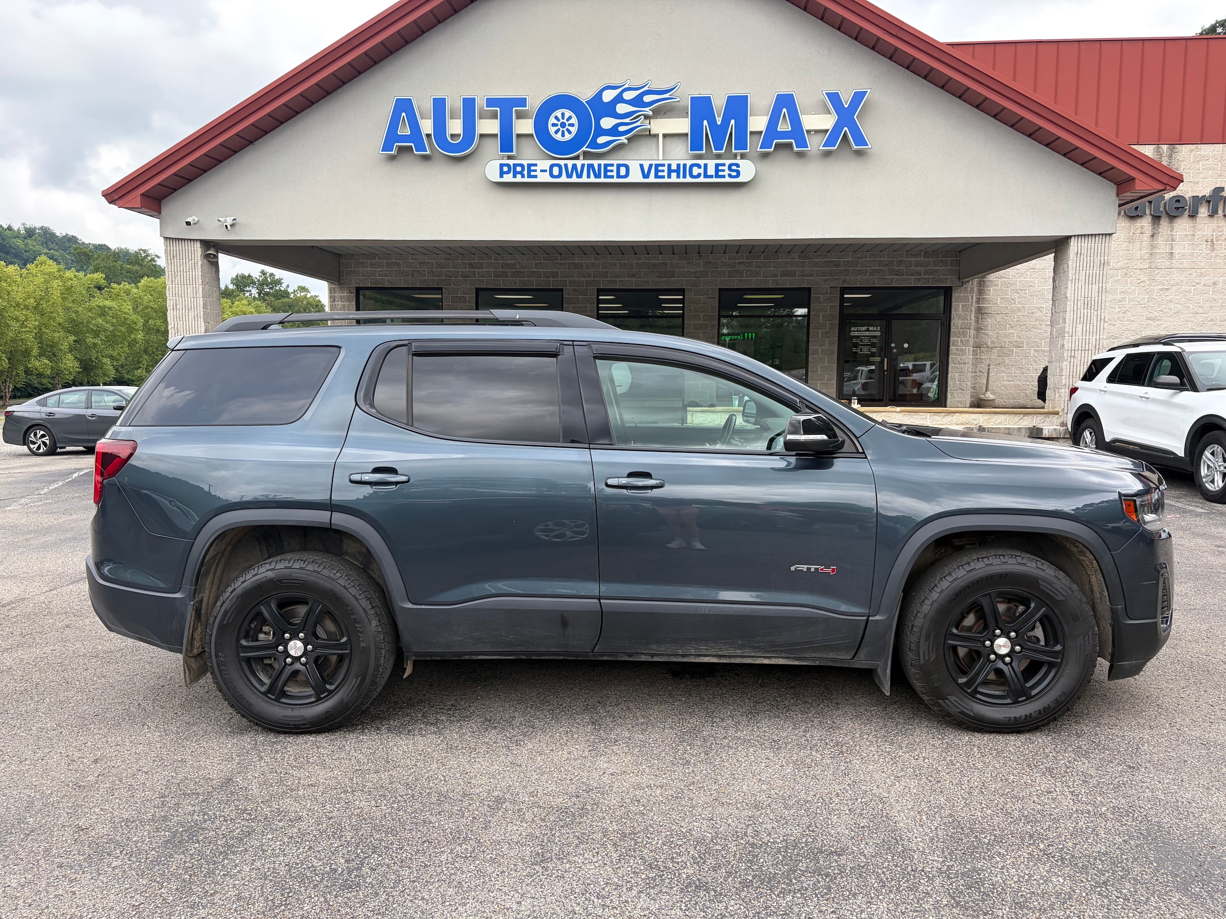 2020 GMC Acadia AT4