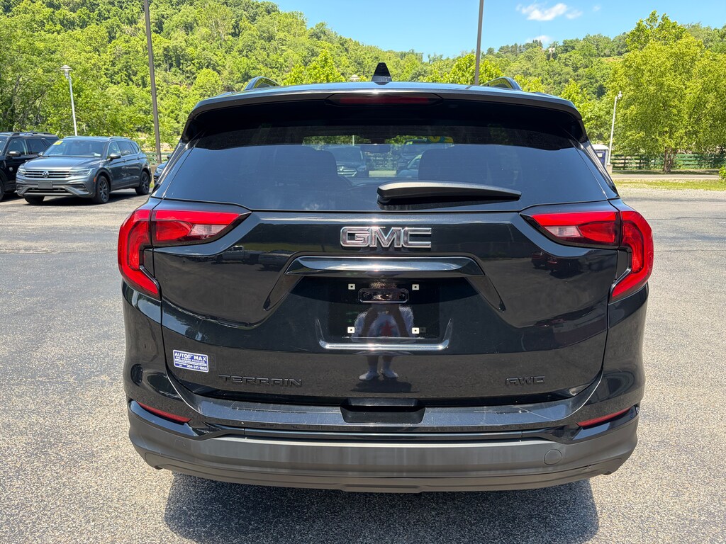 Used 2020 GMC Terrain SLE SUV