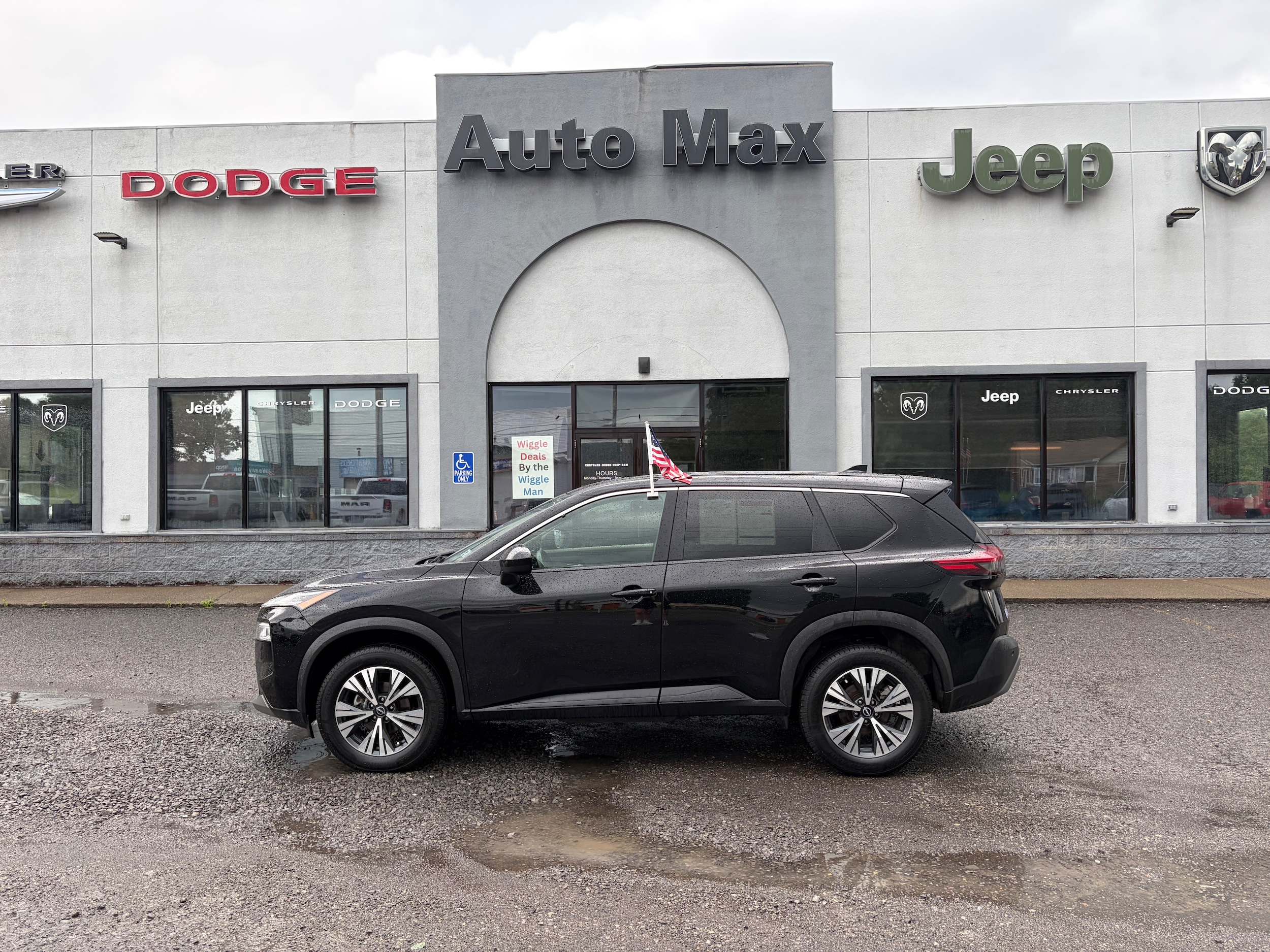 2023 Nissan Rogue SV