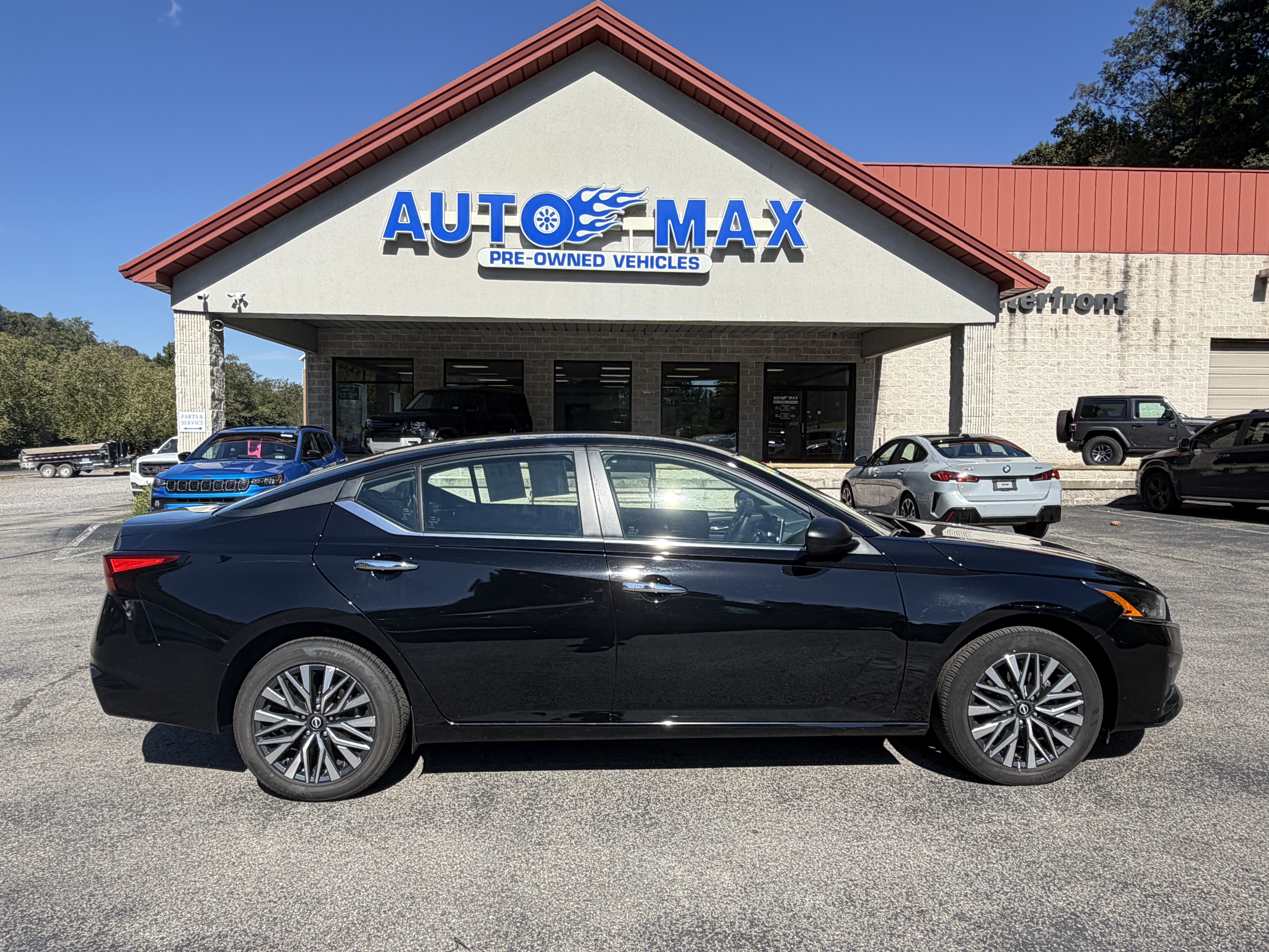 2025 Nissan Altima