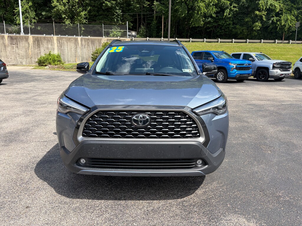 Used 2025 Toyota Corolla Cross XLE SUV