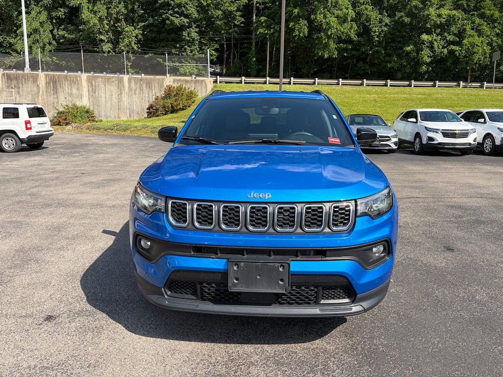 Used 2024 Jeep Compass Latitude SUV