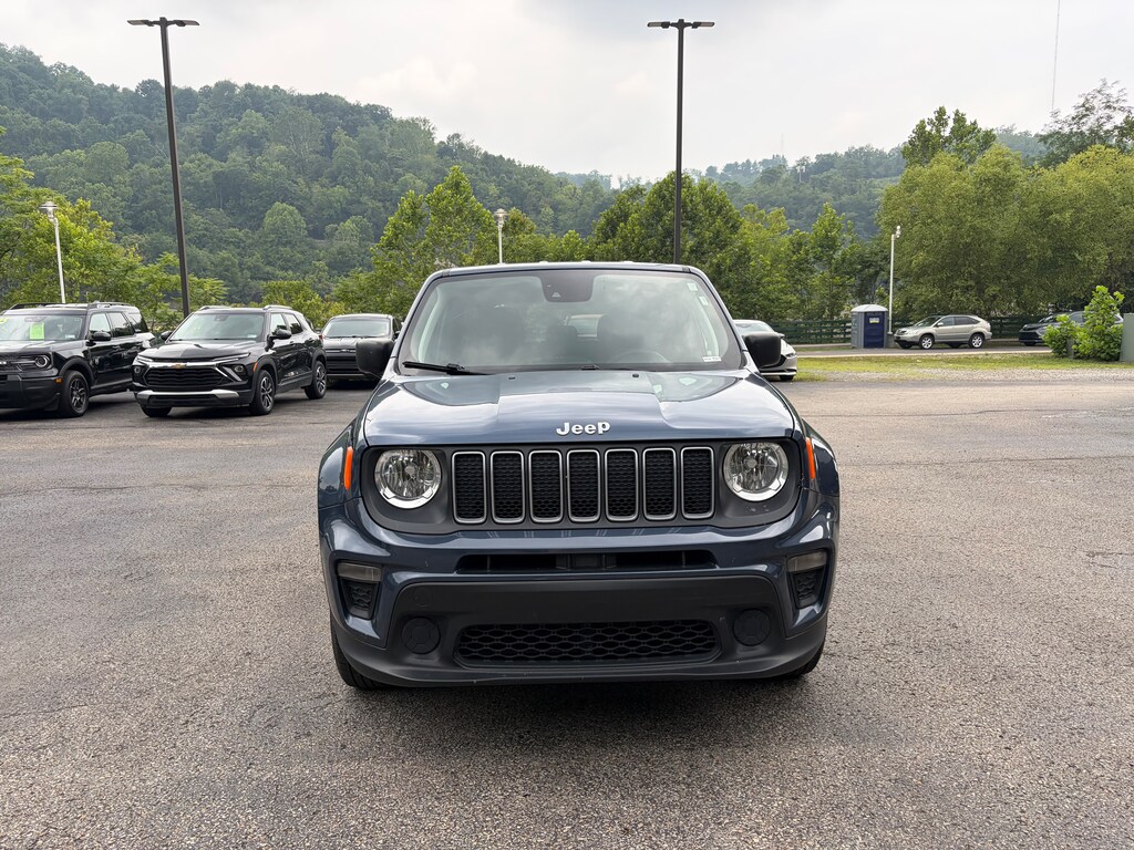 Used 2023 Jeep Renegade Latitude SUV