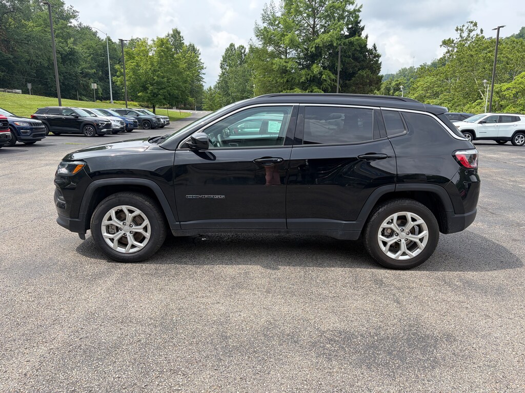 Used 2024 Jeep Compass Latitude SUV