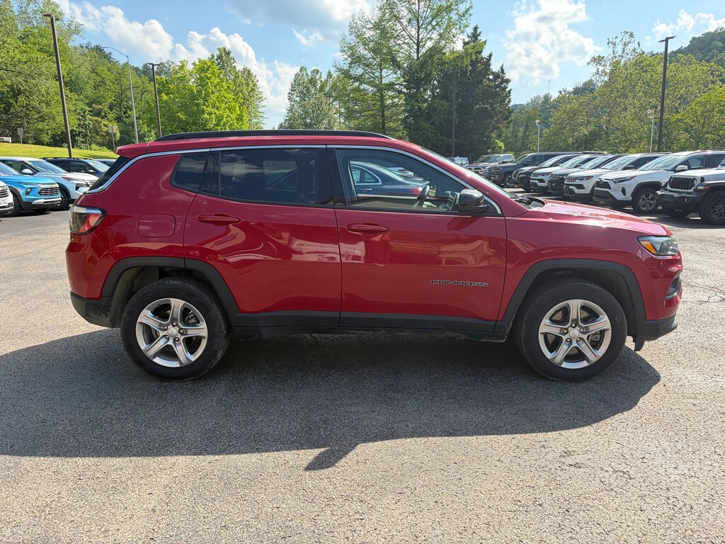 Used 2024 Jeep Compass Latitude SUV