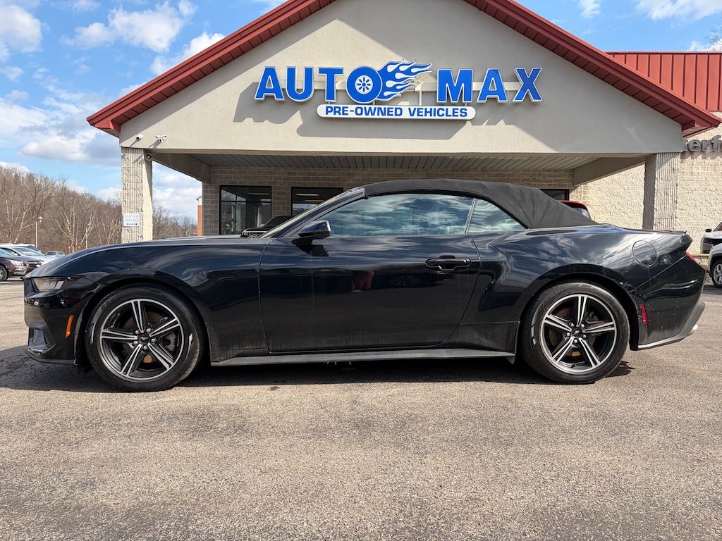 Used 2024 Ford Mustang Convertible
