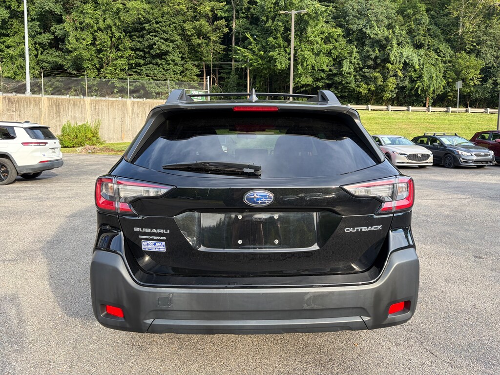 Used 2023 Subaru Outback Premium SUV