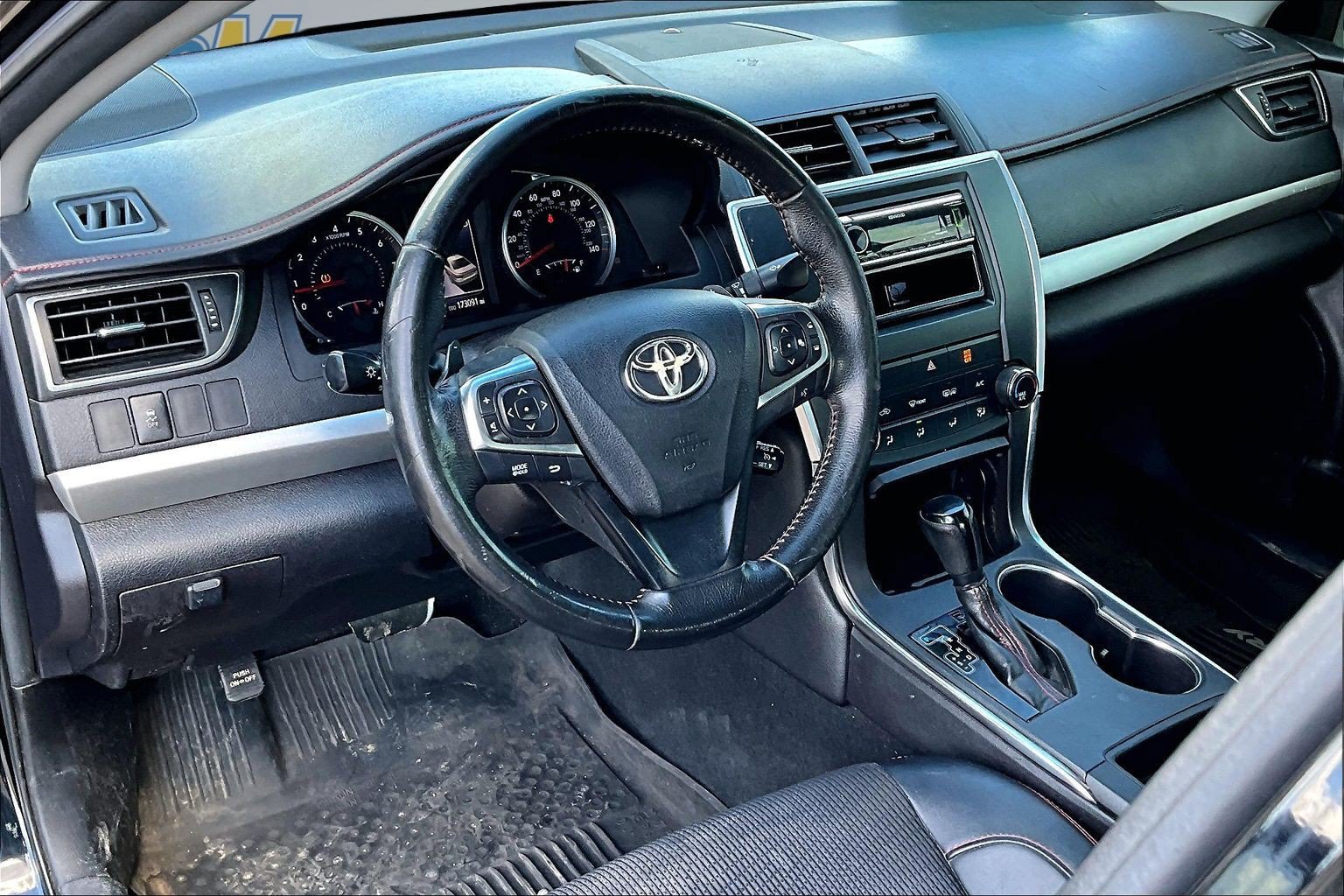 2016 Toyota Camry Special Edition - Photo 16