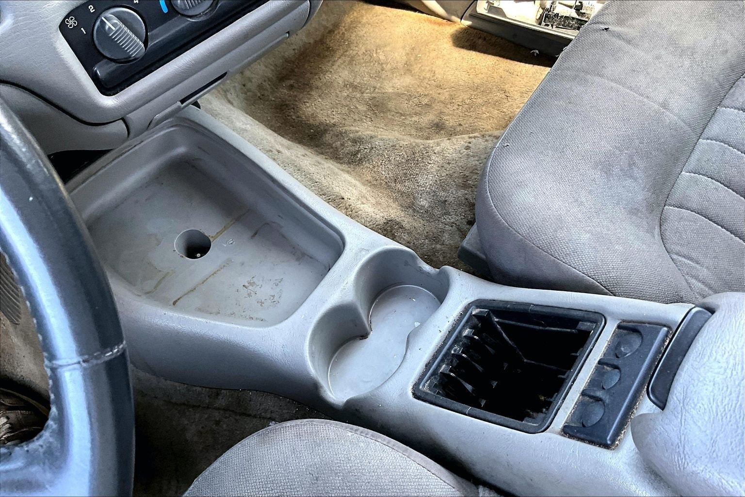 2004 Chevrolet Blazer LS - Photo 7