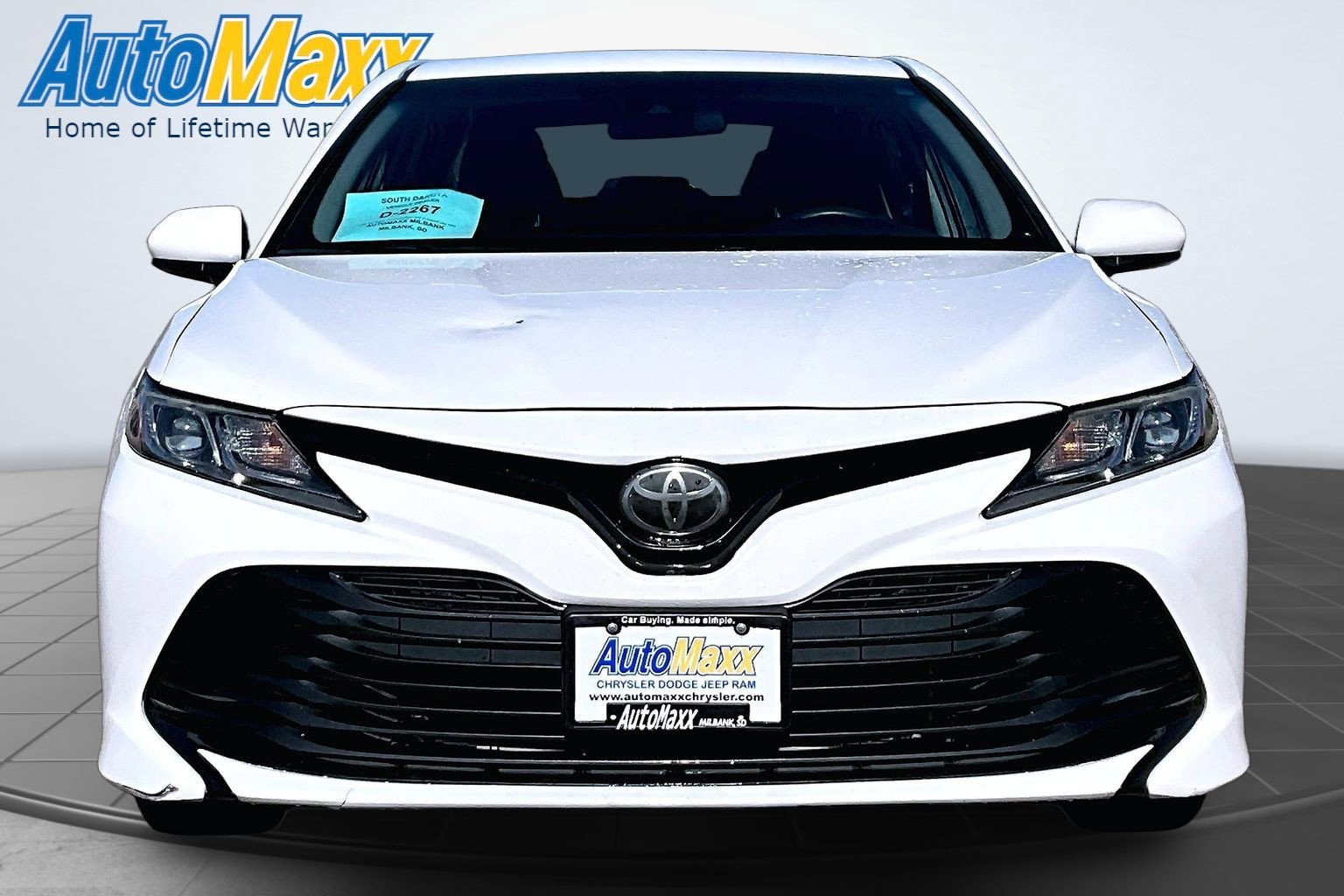 Used 2018 Toyota Camry LE with VIN 4T1B11HK3JU061429 for sale in Milbank, SD