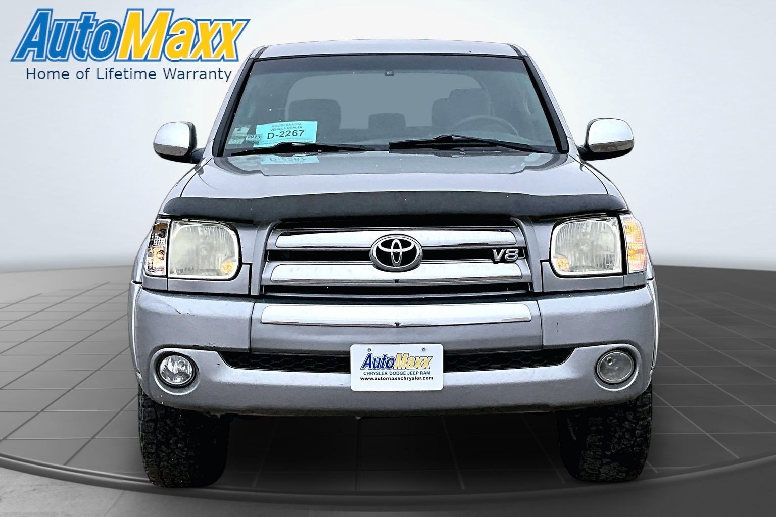 Used 2005 Toyota Tundra SR5 with VIN 5TBDT44115S477228 for sale in Milbank, SD