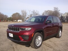 2025 Jeep Grand Cherokee LAREDO X 4X4 Laredo X 4x4