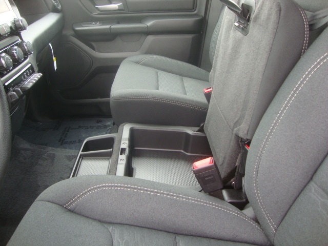 2025 RAM 1500 Tradesman - Photo 11