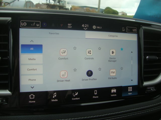 2026 Chrysler Pacifica Select - Photo 21