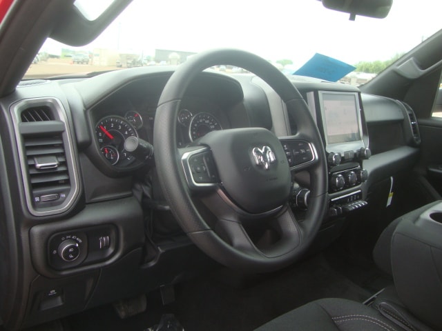 2025 RAM 1500 Tradesman - Photo 32