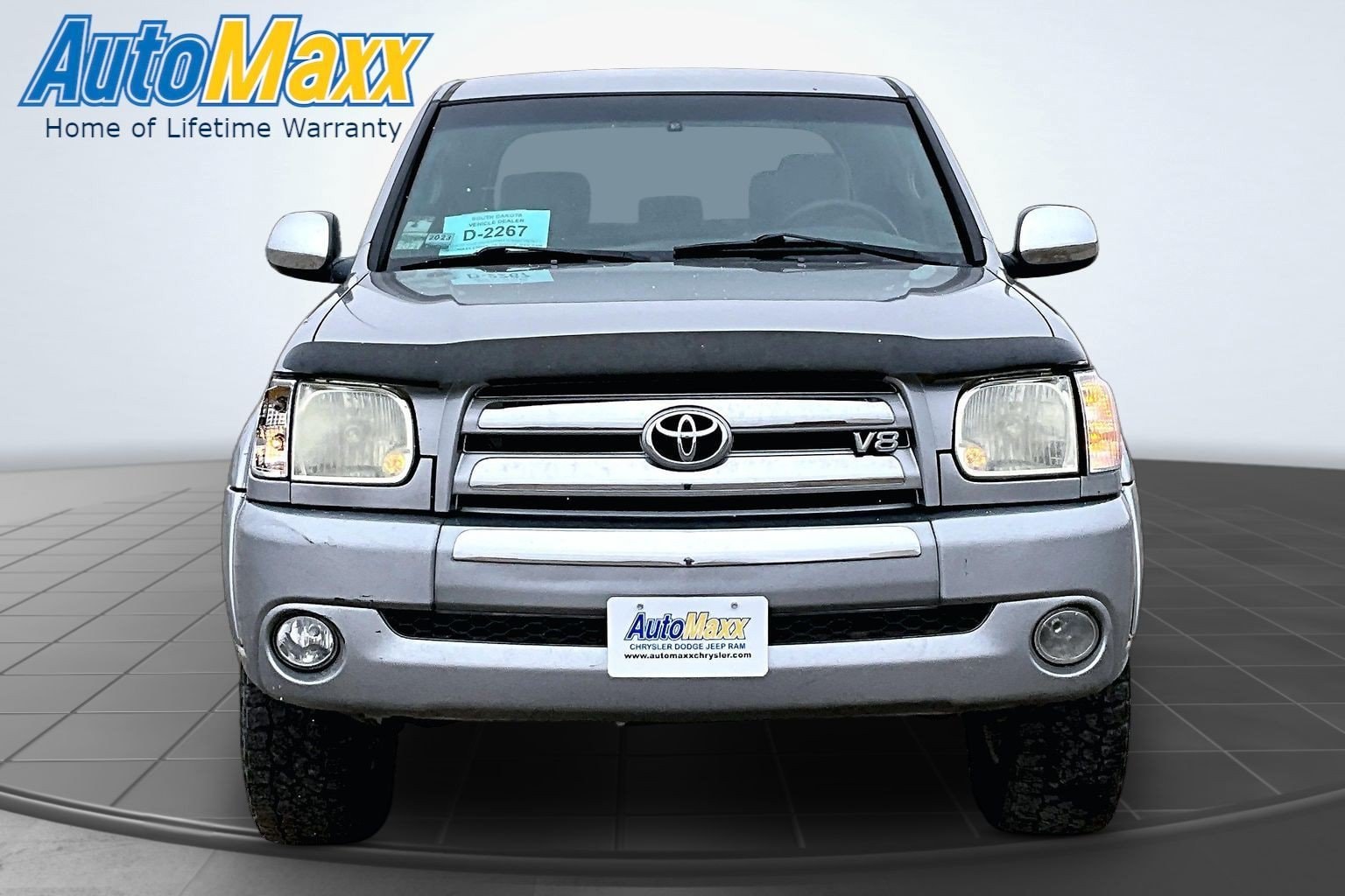 Used 2005 Toyota Tundra SR5 with VIN 5TBDT44115S477228 for sale in Milbank, SD