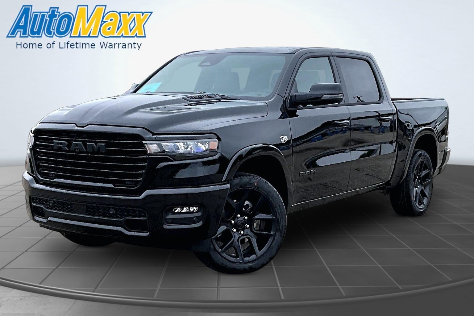 2026 RAM 1500 Laramie 4x4 Crew Cab 5'7's photo