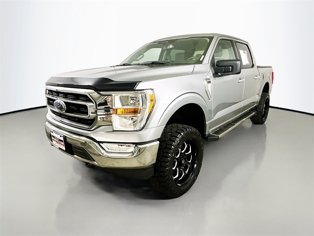 2023 Ford F-150 XLT photo 3