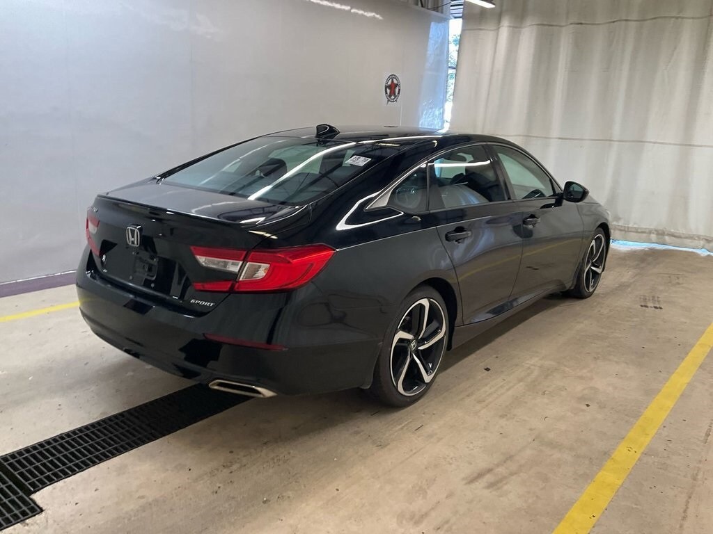 2020 Honda Accord Sport photo 3