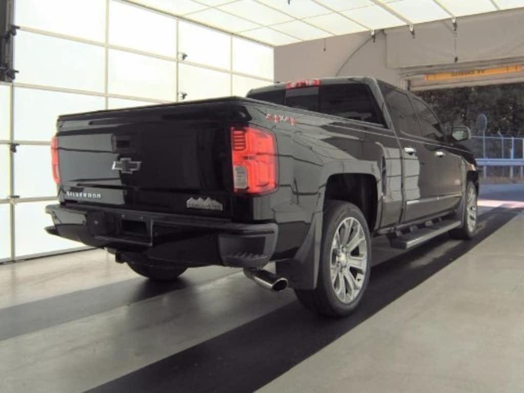 Used 2018 Chevrolet Silverado 1500 High Country Truck Crew Cab