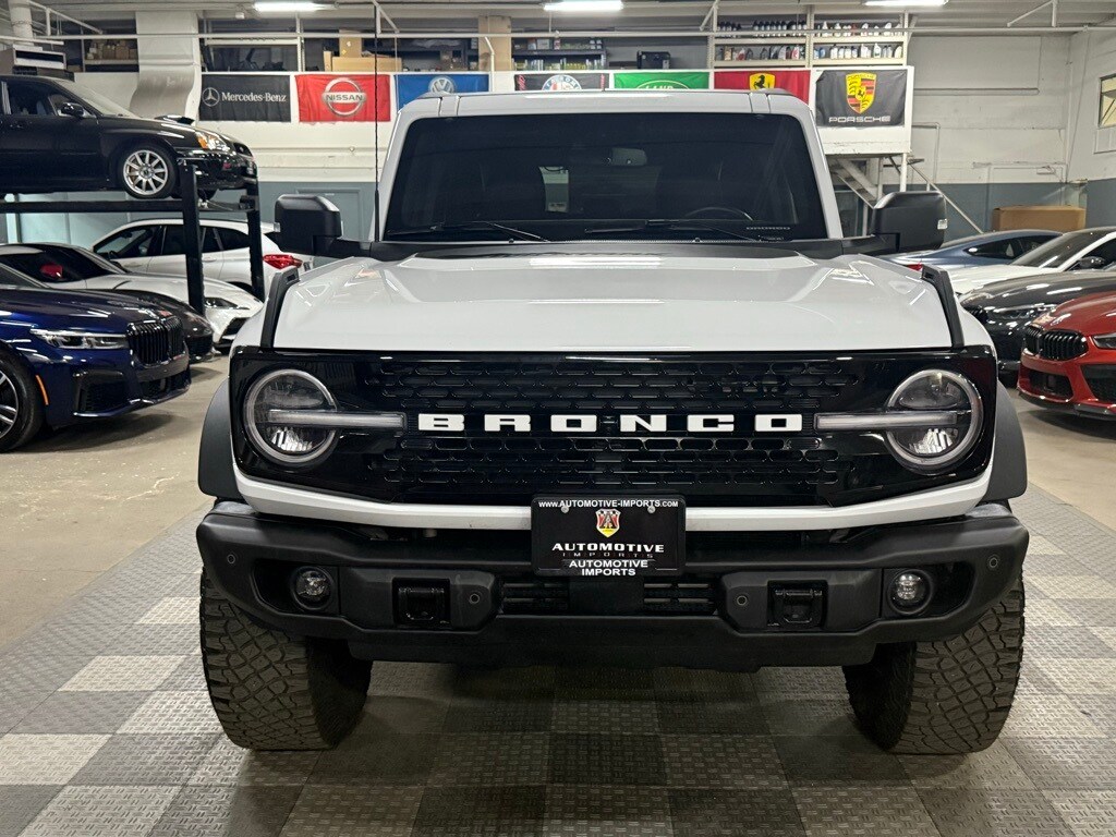2023 Ford Bronco Wildtrak photo 2