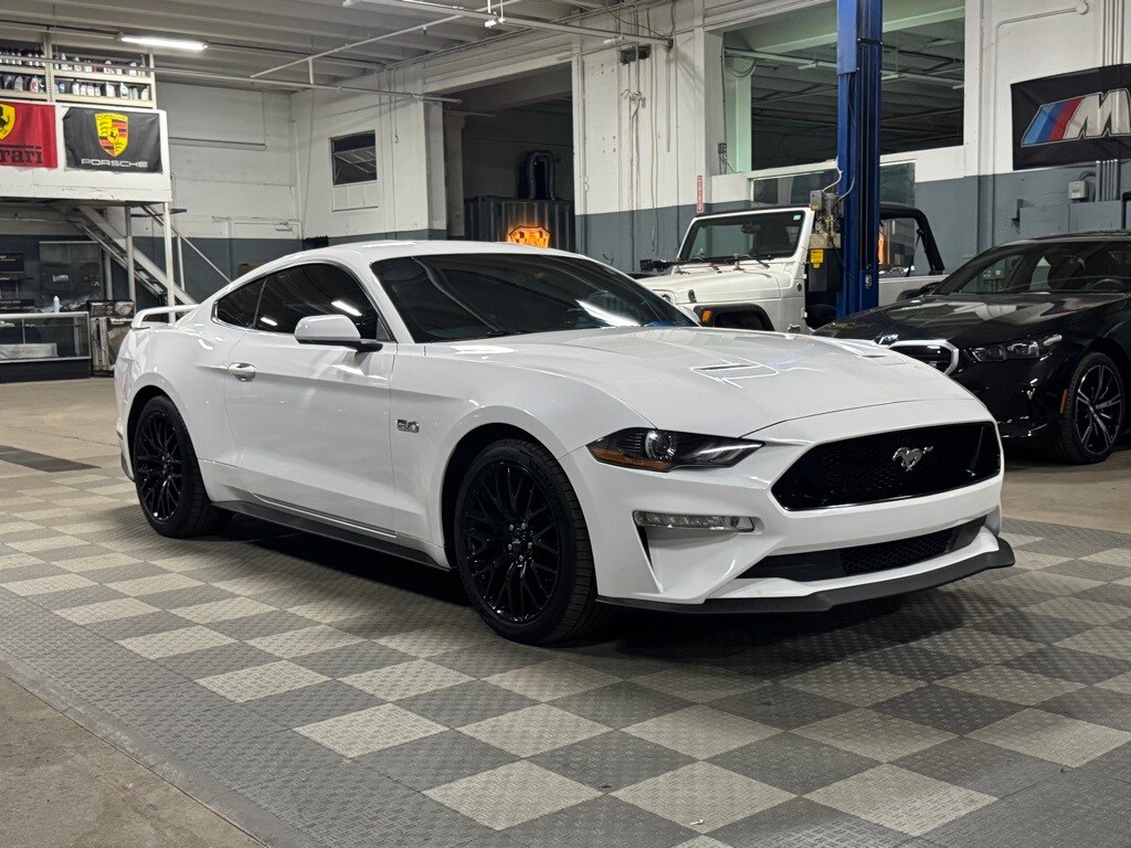 2019 Ford Mustang GT photo 3