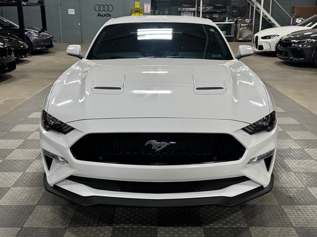 2019 Ford Mustang GT photo 2