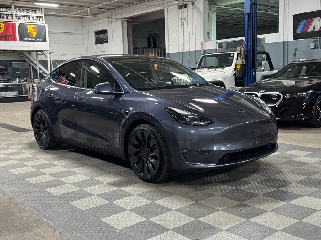 2023 Tesla Model Y Performance photo 3