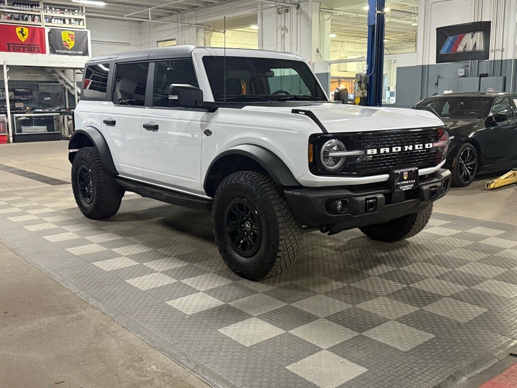 2023 Ford Bronco Wildtrak photo 3