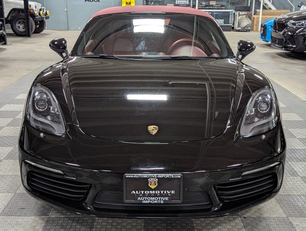 2018 Porsche Boxster Base S photo 2