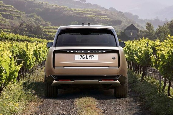 Range Rover Hybrid The Sophisticated Transport Of Choice For The