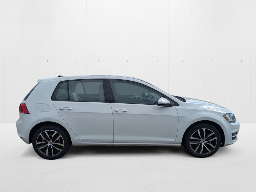 Used 2015 Volkswagen Golf TSI S 4dr Car