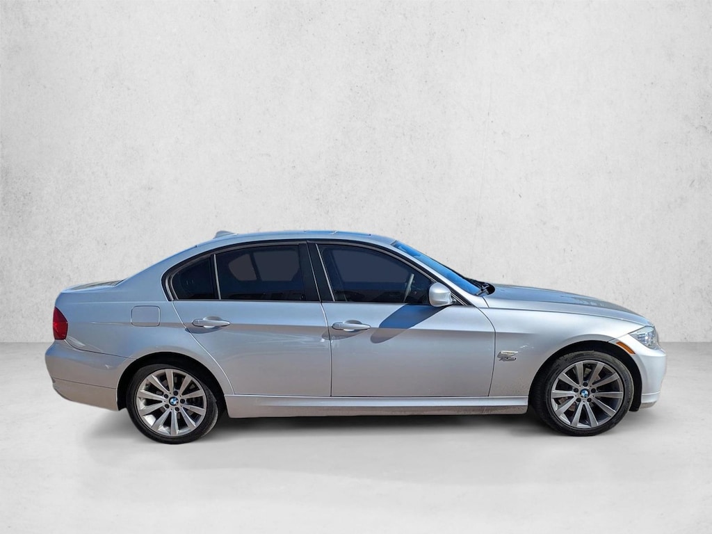 Used 2011 BMW 3 Series 328i xDrive 4dr Car
