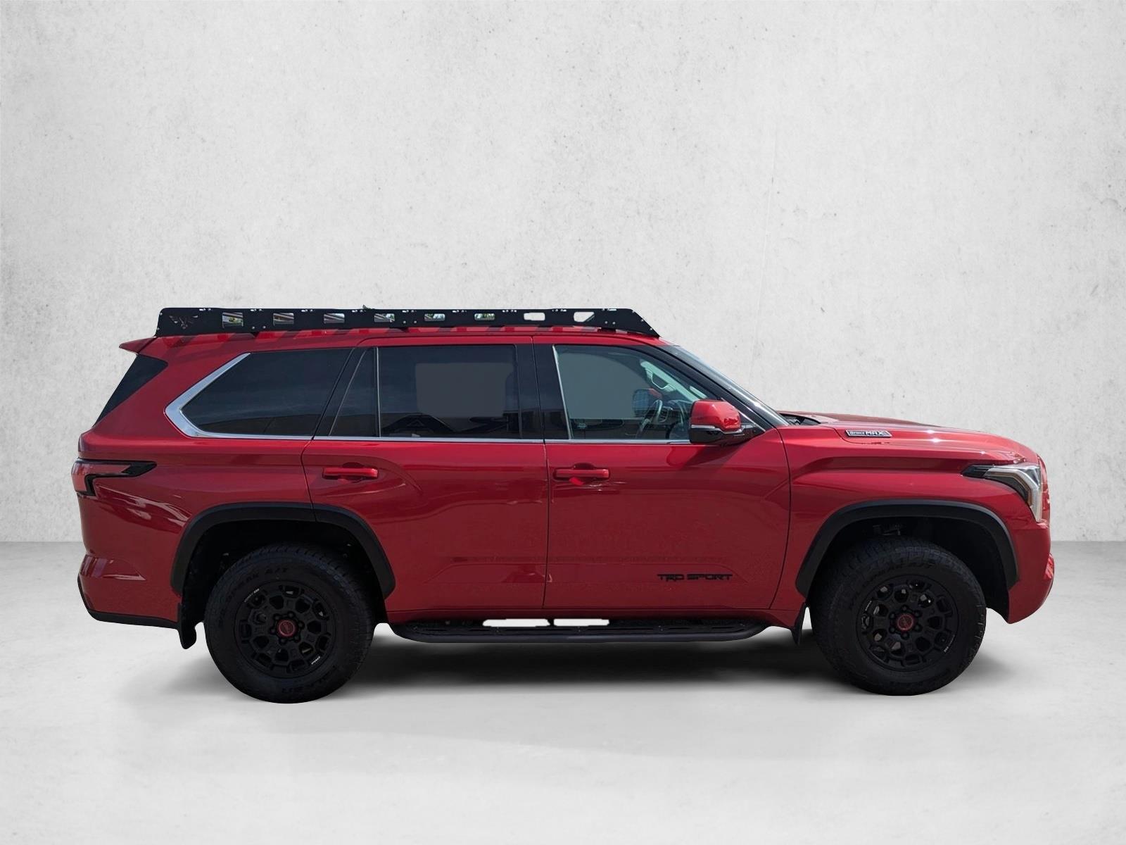 2023 Toyota Sequoia SR5 photo 3