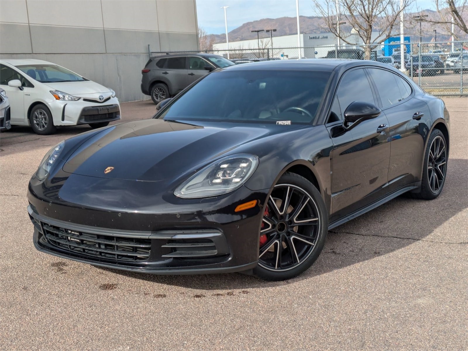 2018 Porsche Panamera 4's photo