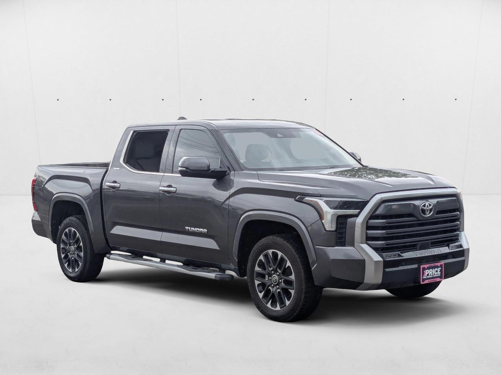 2023 Toyota Tundra Limited CrewMax photo 3