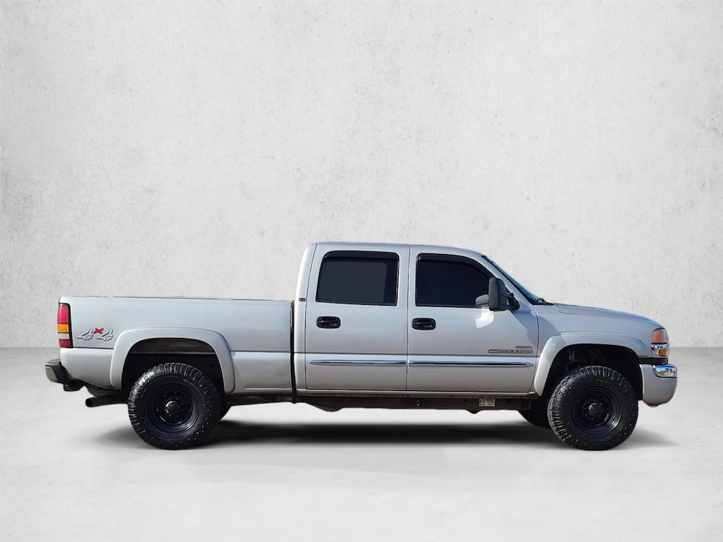 Used 2005 GMC Sierra 2500HD SLE Truck Crew Cab