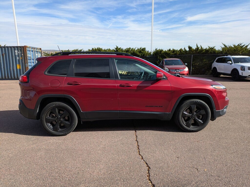 Used 2017 Jeep Cherokee High Altitude Sport Utility